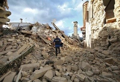 Terremoto Macerie Amatrice R439 thumb400x275