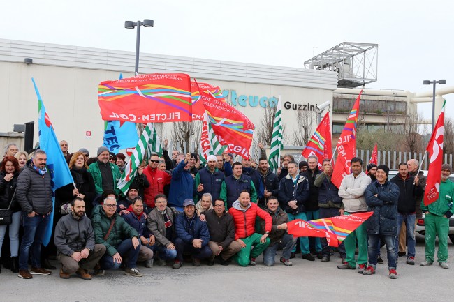 protesta lavoratori sindacati teuco guzzini montelupone foto LB 10 650x433