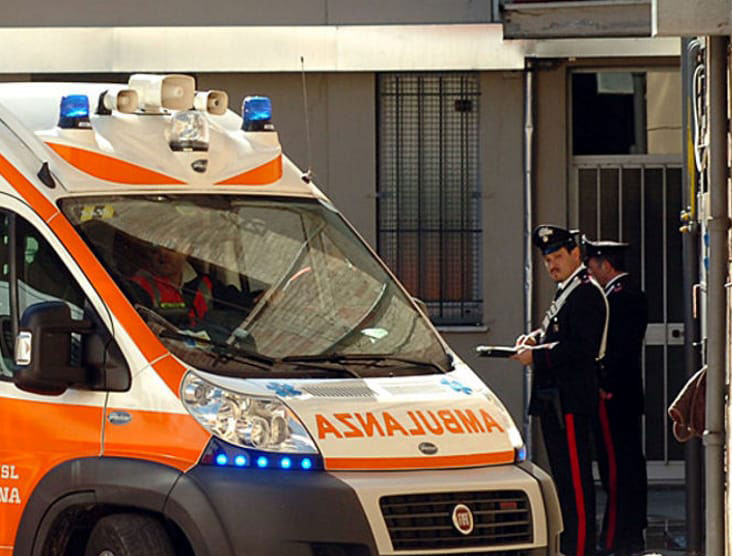 ambulanza carabinieri giorno 2