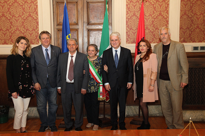 Foto delegazione albanese in Comune