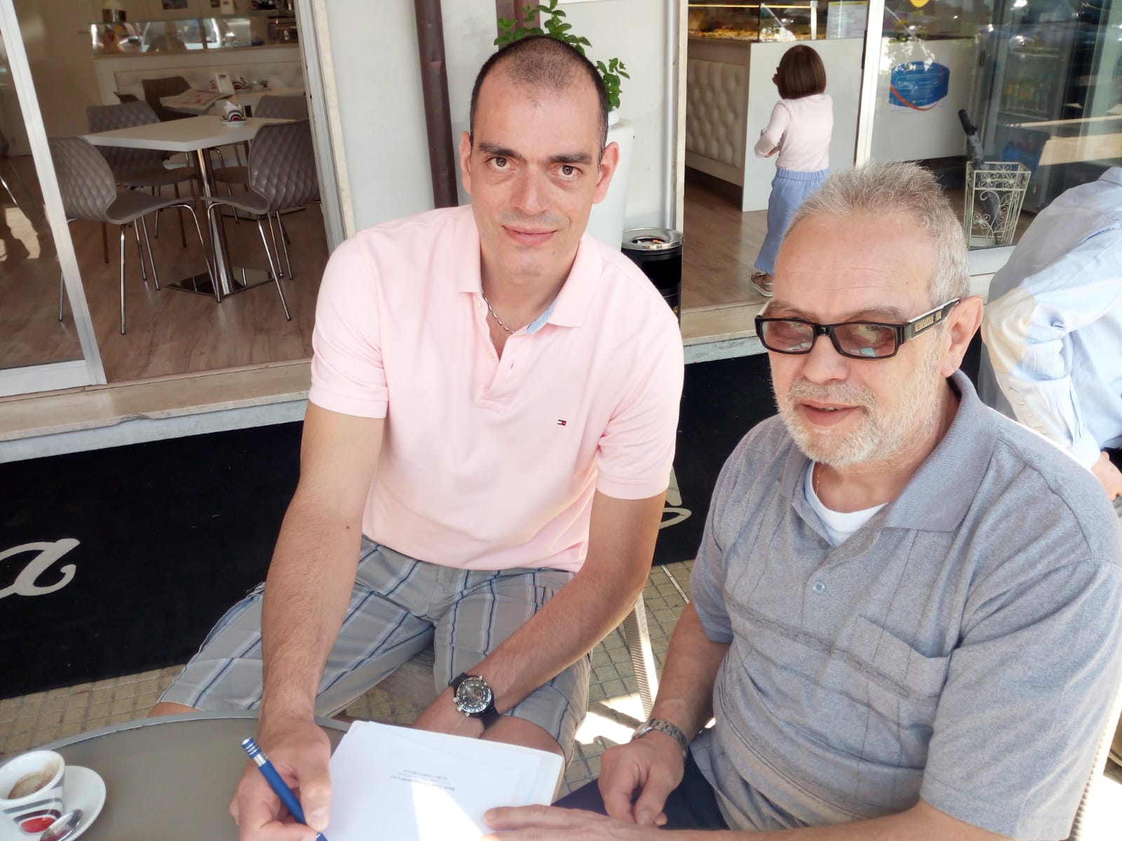 Matteo Paoletti firma il contratto con il presidente Giuseppe Massera