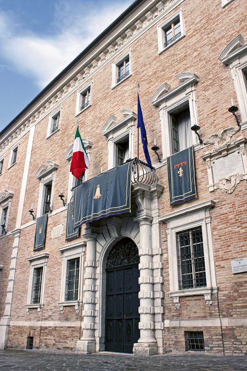 Palazzo Campana 1